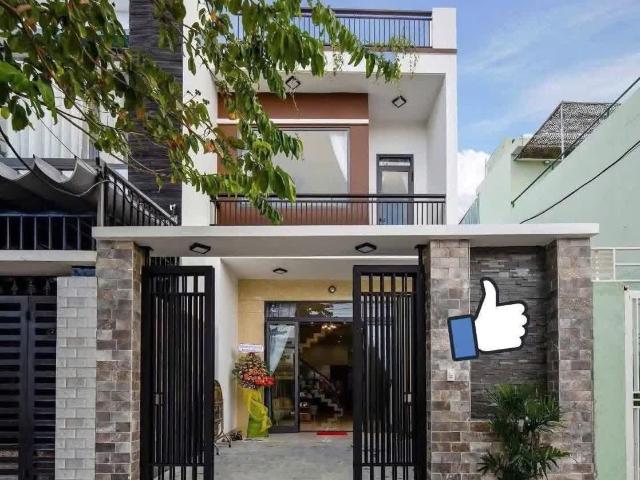 Nhà mặt phố bán