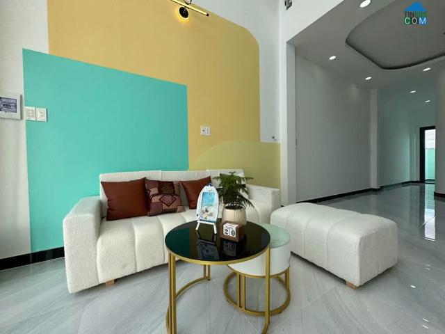 Nhà mặt phố bán