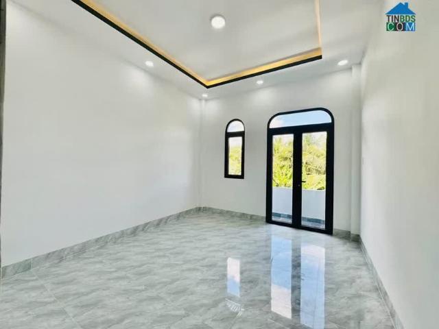 Nhà mặt phố bán
