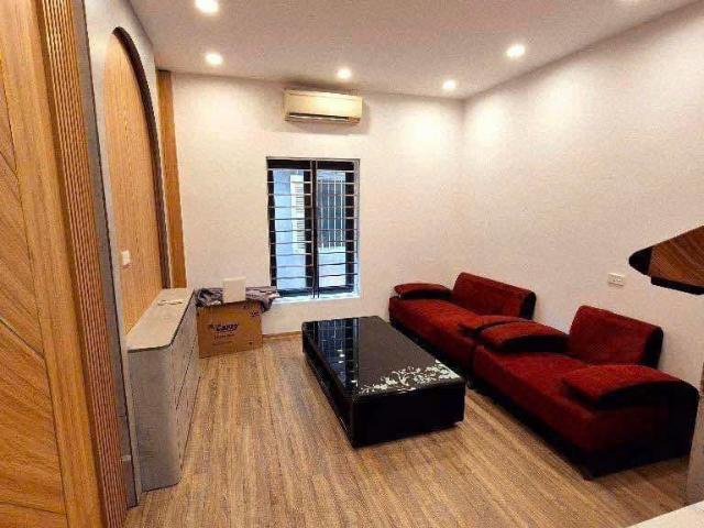 Nhà mặt phố bán