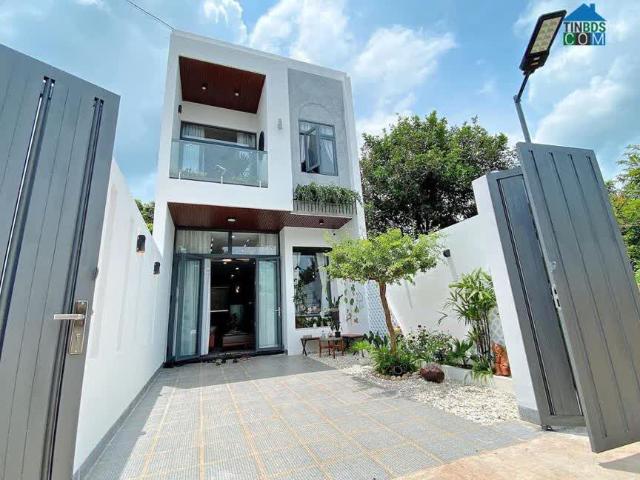Nhà mặt phố bán