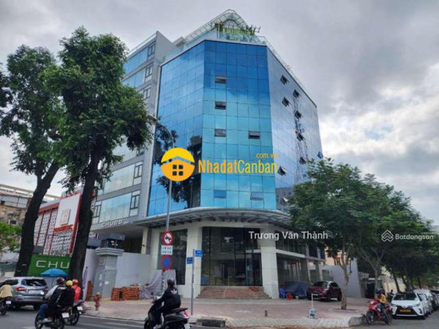 Nhà mặt phố bán