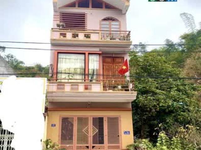 Nhà mặt phố bán
