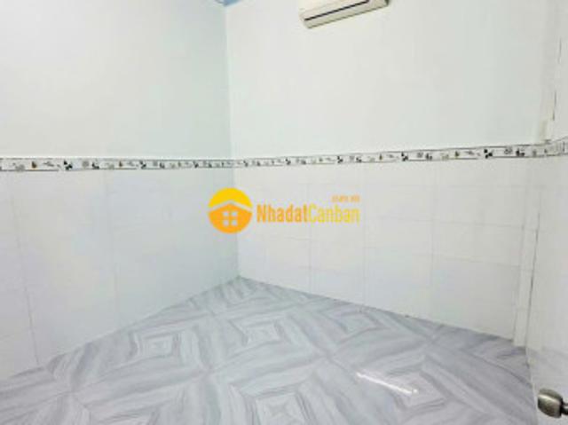 Nhà mặt phố bán