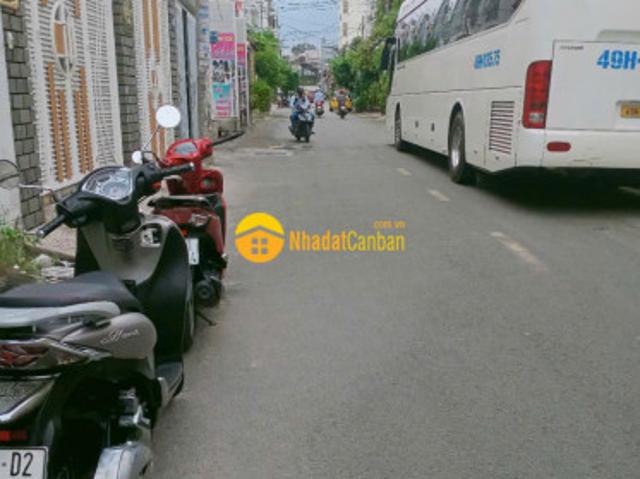 Nhà mặt phố bán