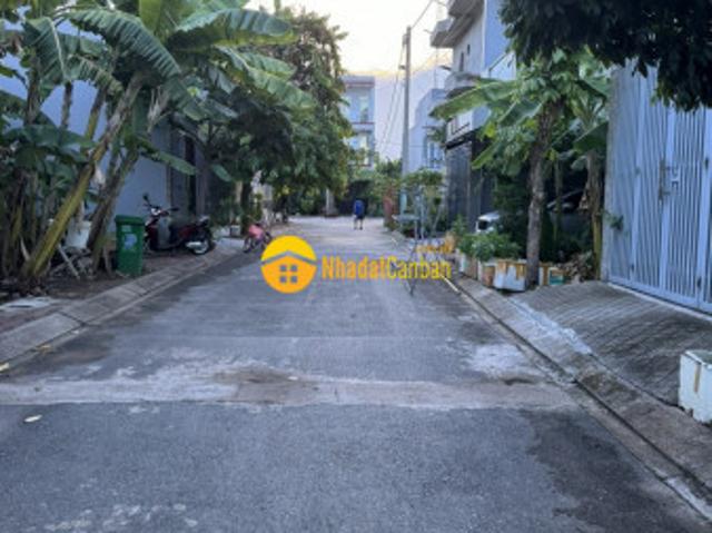 Mặt bằng bán