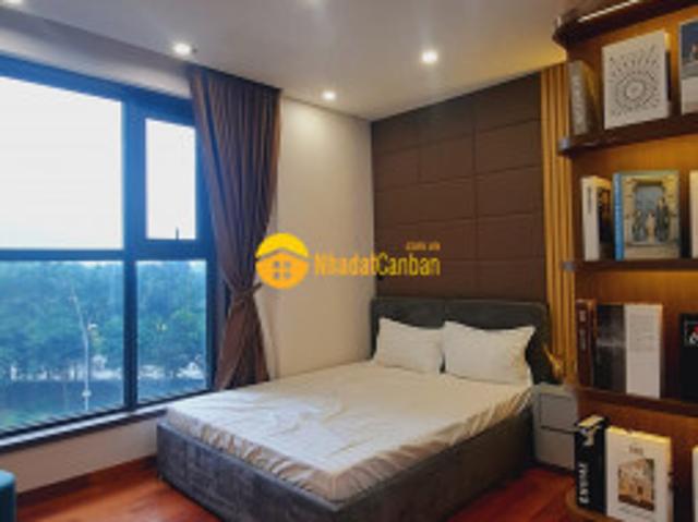 Nhà mặt phố bán