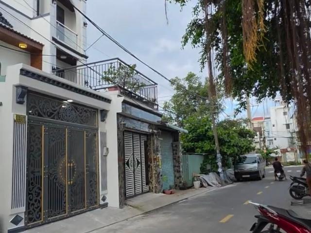 Nhà mặt phố bán