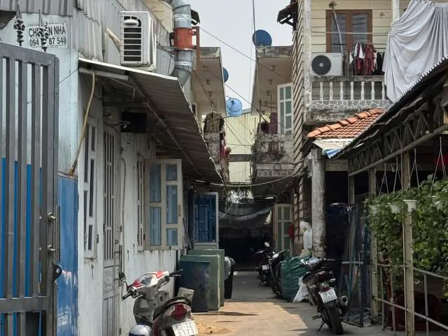 Nhà mặt phố bán