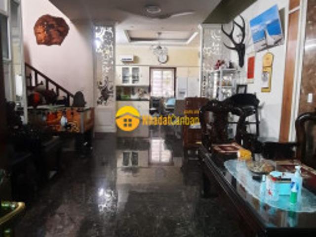 Nhà mặt phố bán