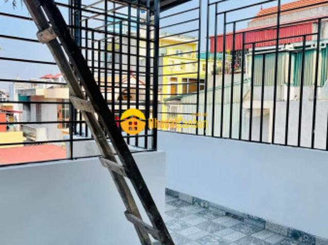 Nhà mặt phố bán