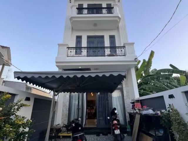 Nhà mặt phố bán tại Gia Lai