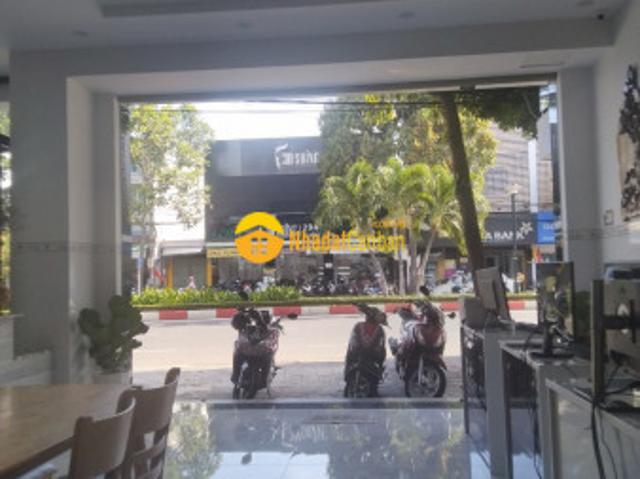 Nhà mặt phố bán