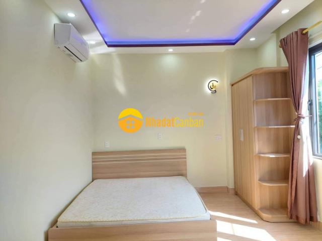Nhà mặt phố bán