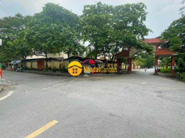 Mặt bằng bán