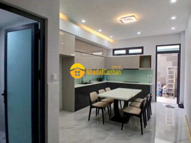 Nhà mặt phố bán