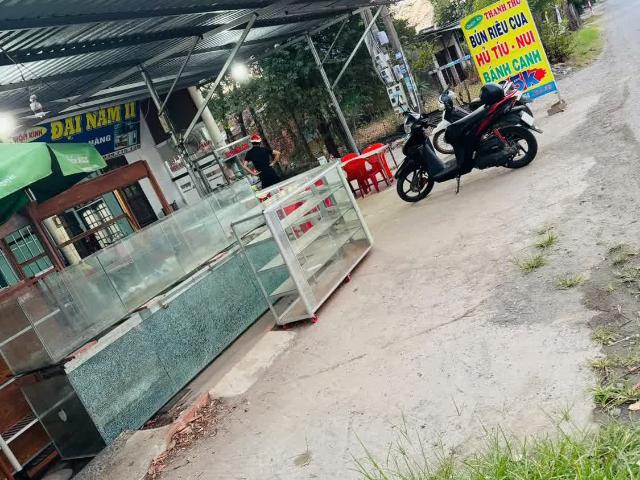 Nhà mặt phố bán