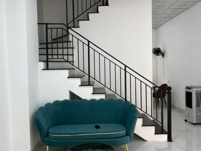 Nhà mặt phố cho thuê