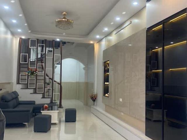 Nhà cho thuê tại Hoàn Kiếm, Hà Nội