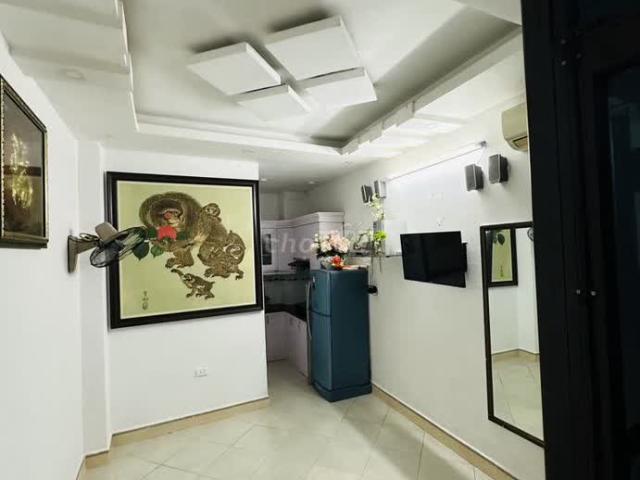 Nhà cho thuê tại Hoàn Kiếm, Hà Nội