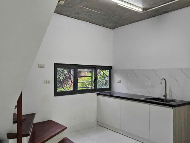 Nhà cho thuê tại Hoàn Kiếm, Hà Nội