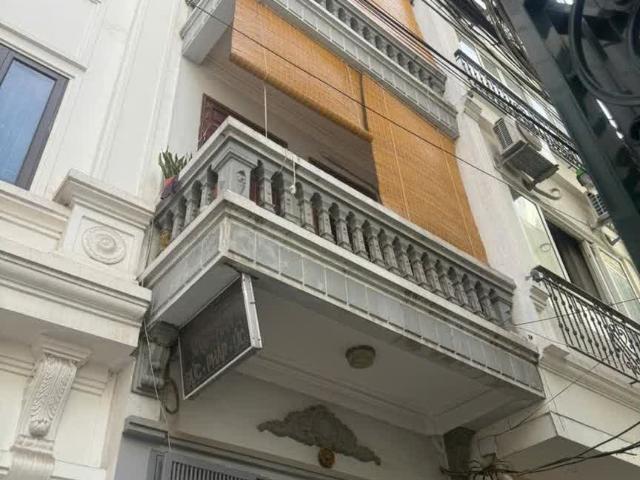 Nhà cho thuê tại Hoàn Kiếm, Hà Nội