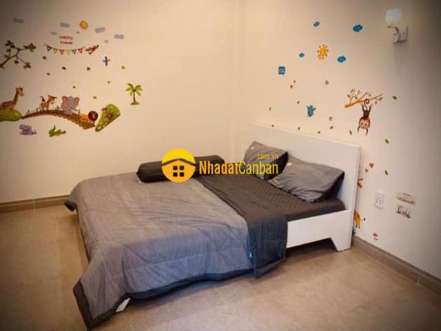 Nhà mặt phố bán