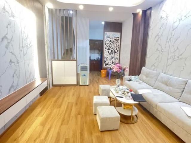 Nhà mặt phố bán tại Hoàn Kiếm, Hà Nội