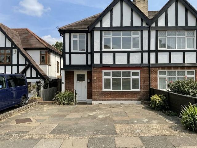 House for rent in London Borough of Ealing, Greater London