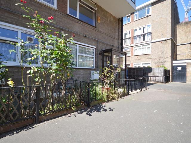 House for rent in Isle Of Dogs, Greater London