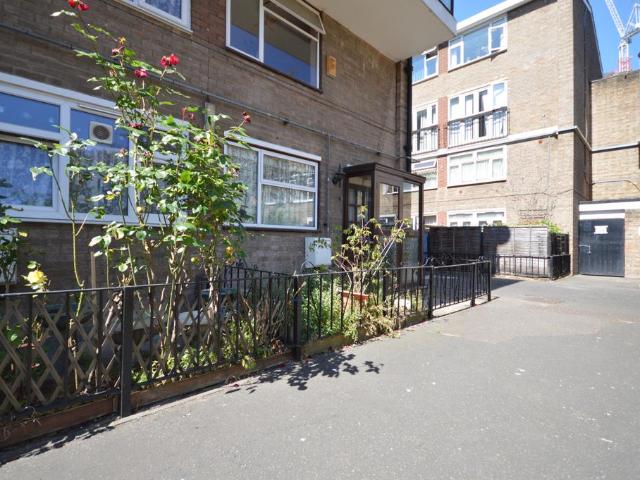 House for rent in Isle Of Dogs, Greater London