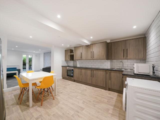 Apartment for rent in Kensal Town, Greater London