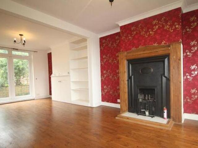 House for rent in Pouchen End, Hertfordshire