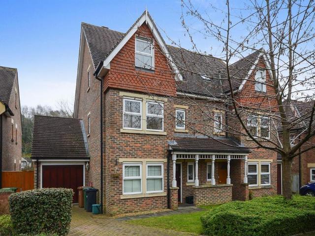 House for rent in Red Hill, Surrey