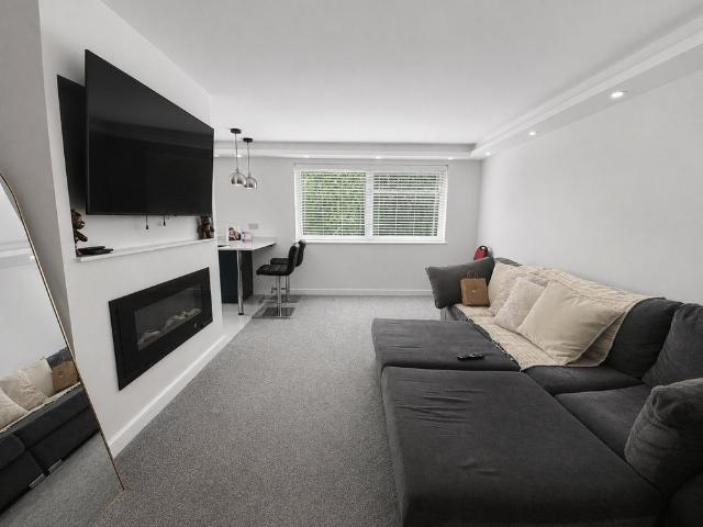 House for rent in Nork, Red Hill