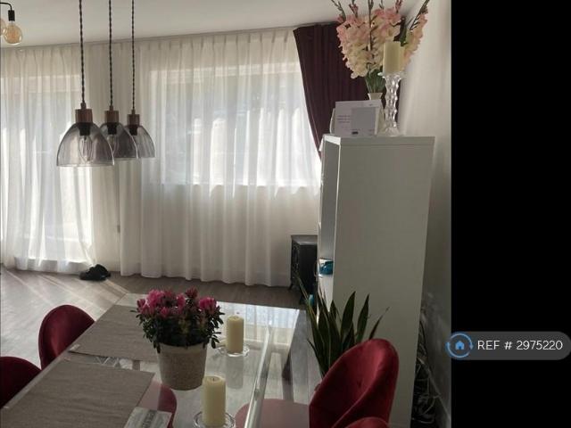 Apartment for rent in London Borough of Croydon, Greater London