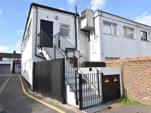 Apartment for rent in London Borough of Croydon, Greater London