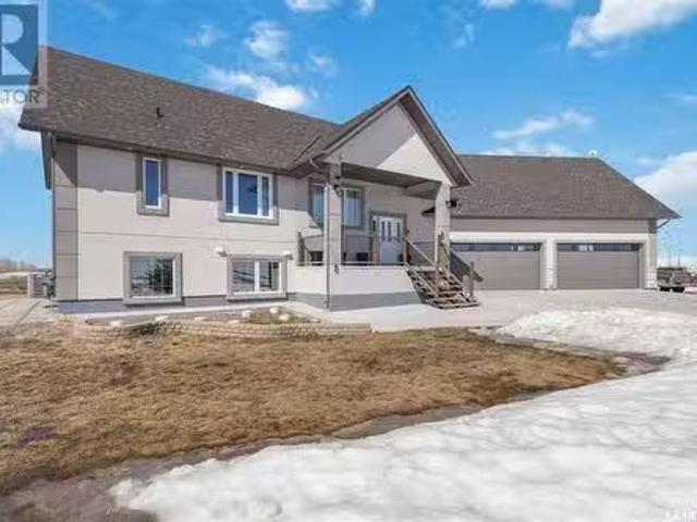House for sale in Saskatchewan