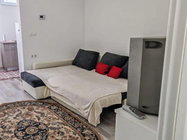Apartament închirieri