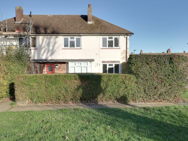 Apartment for rent in Kemnal, Greater London