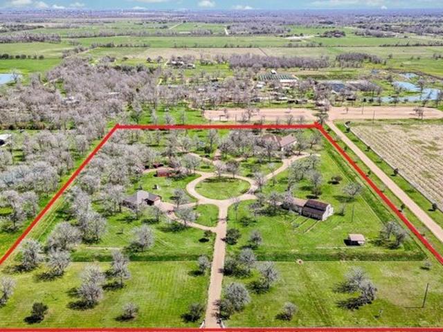 House for sale in Simonton, Texas