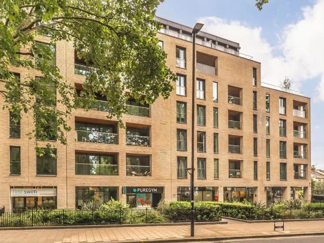 Apartment for rent in London Borough of Hounslow, Greater London