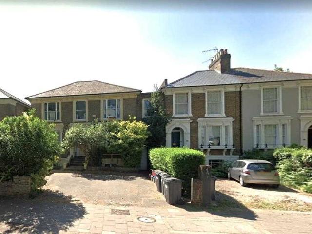 Apartment for rent in London Borough of Hounslow, Strand