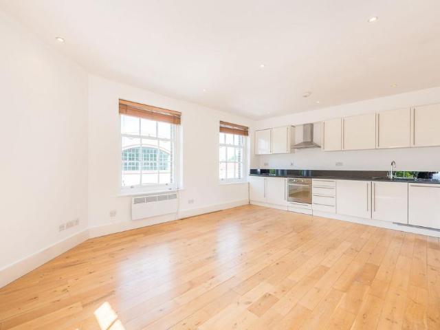 Apartment for rent in London Borough of Hounslow, Greater London