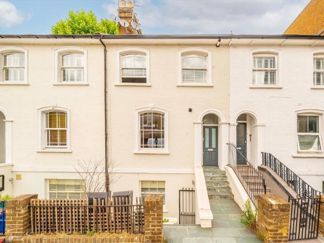 Apartment for rent in London Borough of Hounslow, Strand