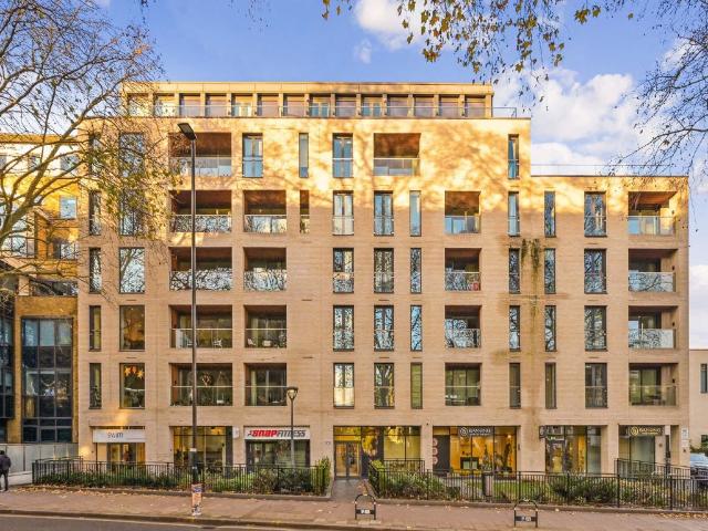 Apartment for rent in London Borough of Hounslow, Greater London