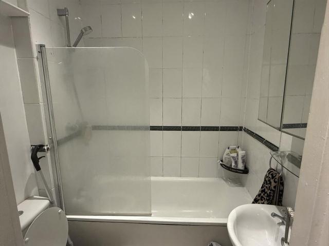 Apartment for rent in London Borough of Hounslow, Strand