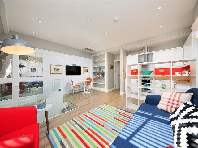 Apartment for rent in London Borough of Hounslow, Strand