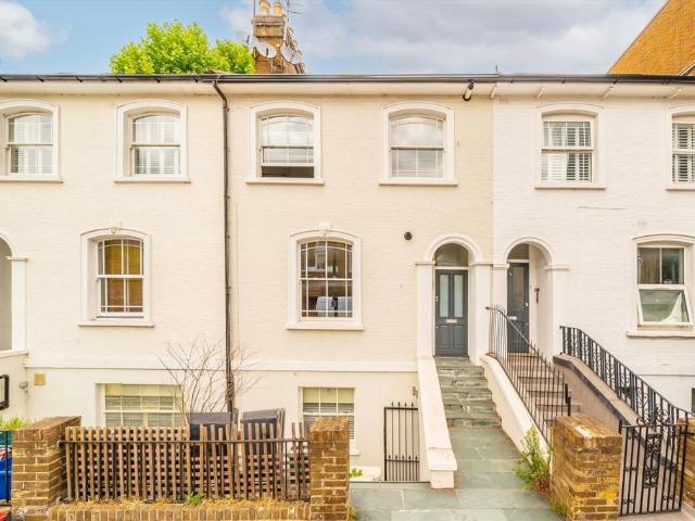 Apartment for rent in London Borough of Hounslow, Strand