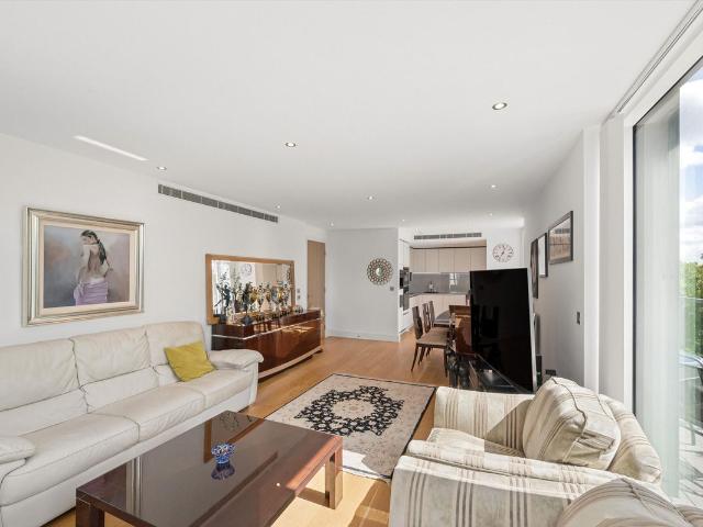 Apartment for rent in London Borough of Hounslow, Greater London